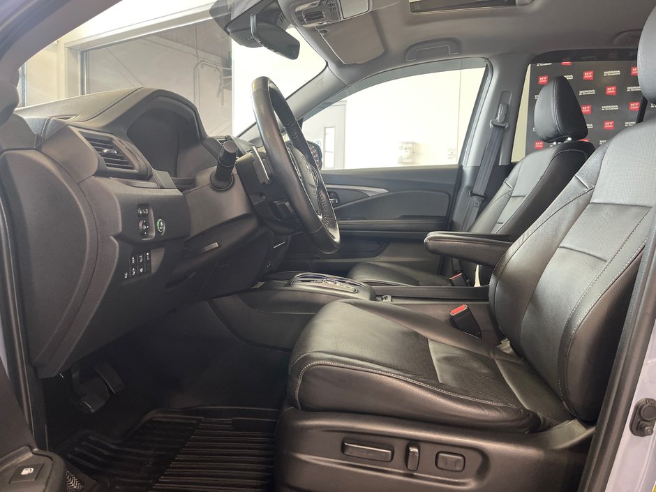 Honda Ridgeline Touring 2023-13