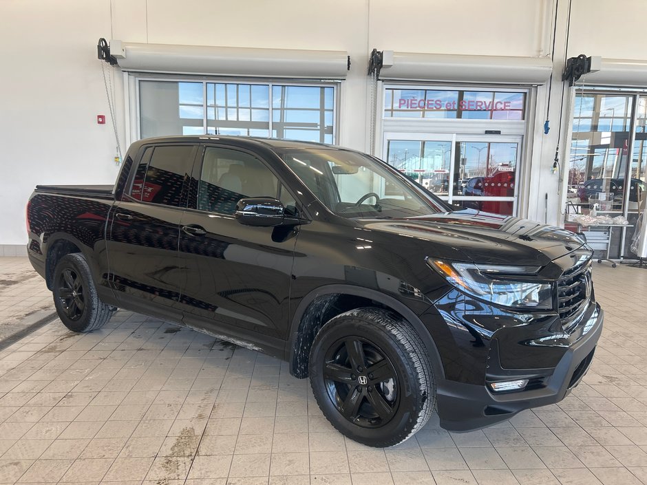 Honda Ridgeline Black Edition 2023-4