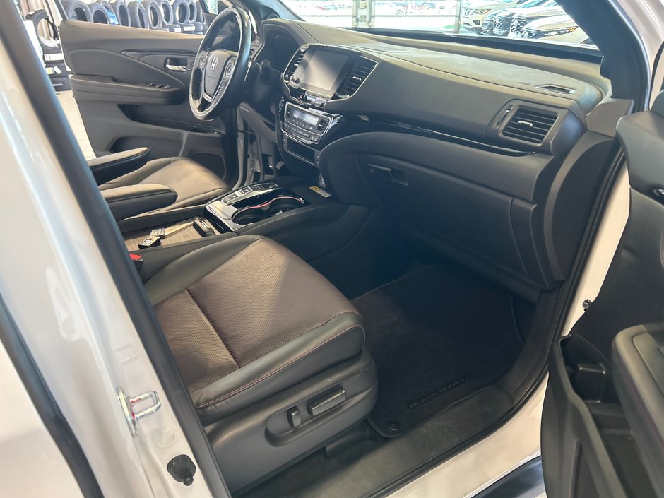 Honda Ridgeline Black Edition 2023-16
