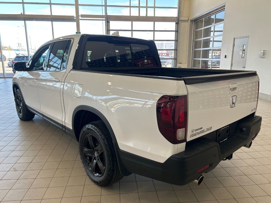 Honda Ridgeline Black Edition 2023-8