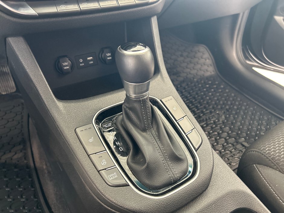 Hyundai Elantra GT Preferred 2020-19