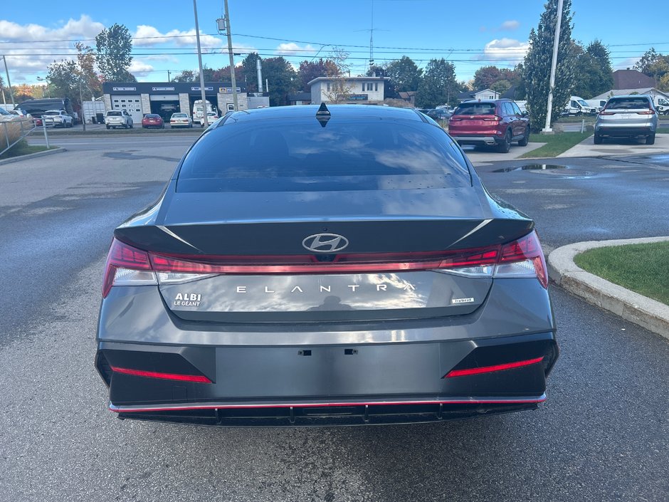 2024 Hyundai Elantra Hybrid Luxury-3