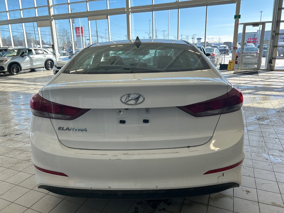 2017 Hyundai Elantra GL-4