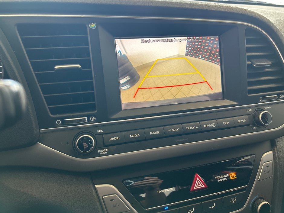 Hyundai Elantra GL 2018-10