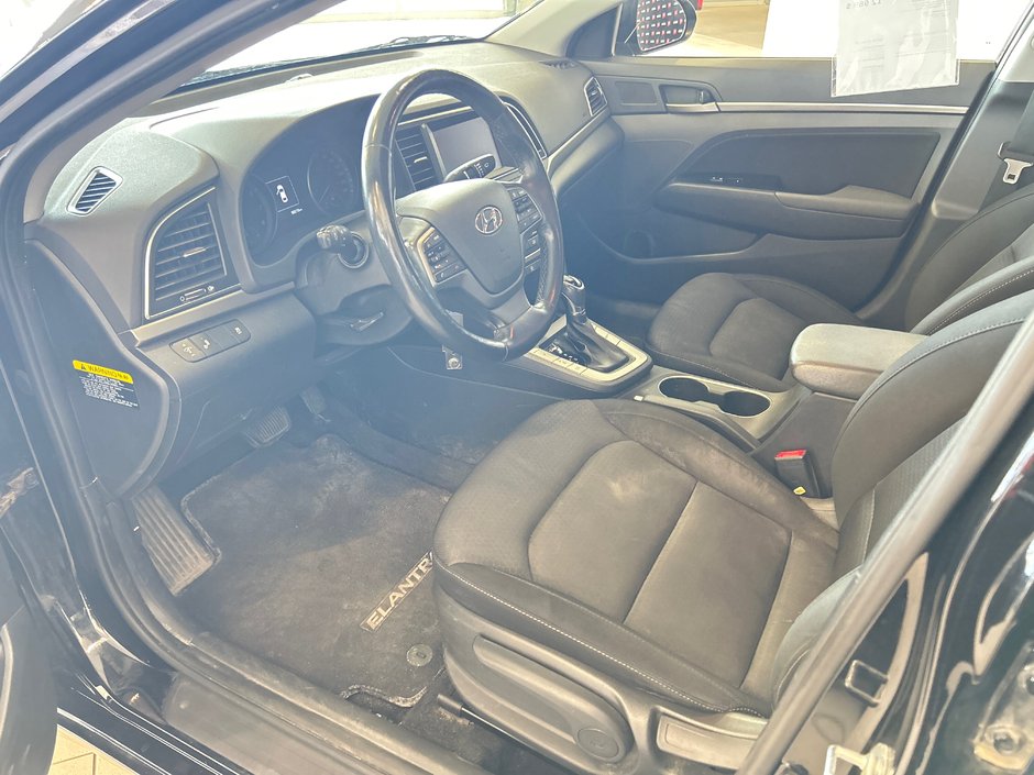 Hyundai Elantra GL 2018-7