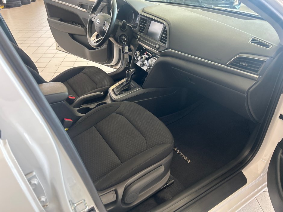 2019 Hyundai Elantra Preferred-13