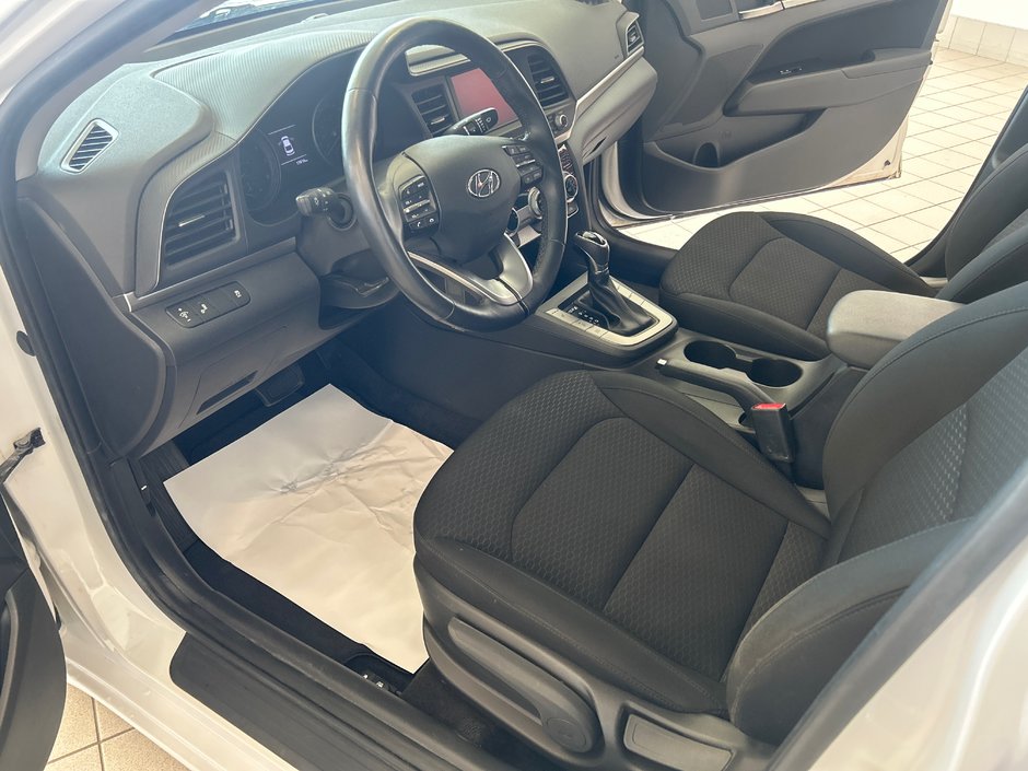 2019 Hyundai Elantra Preferred-16
