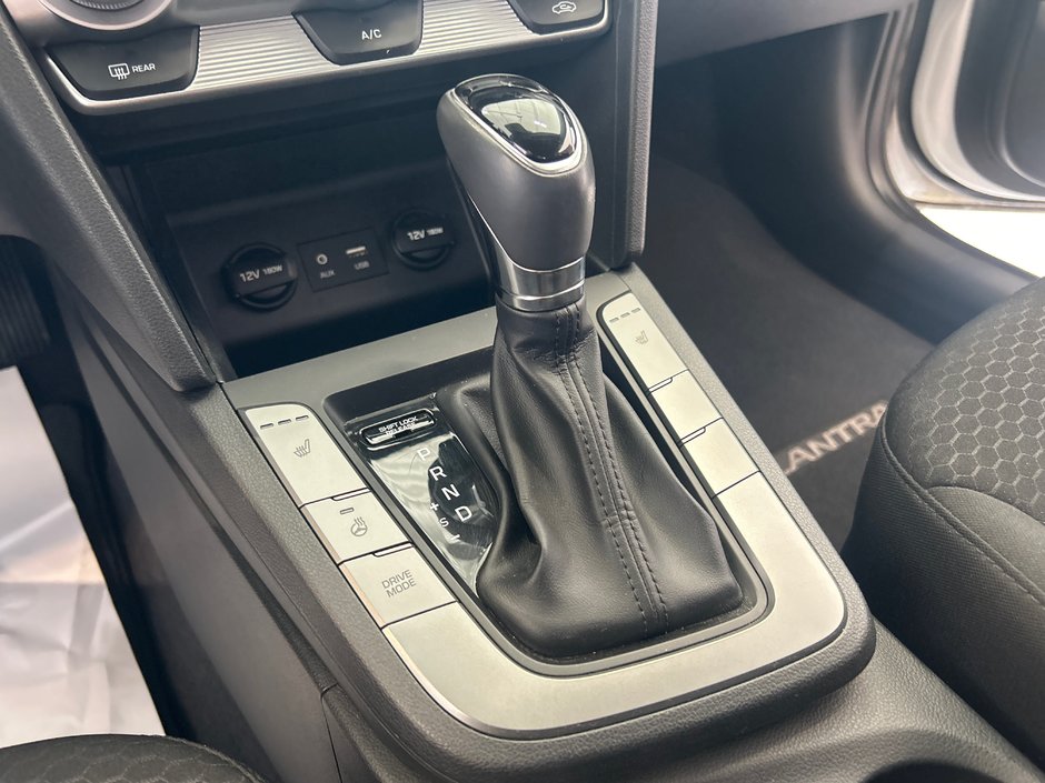 2019 Hyundai Elantra Preferred-18