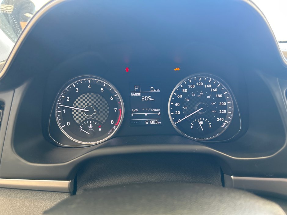 Hyundai Elantra Essential 2019-23