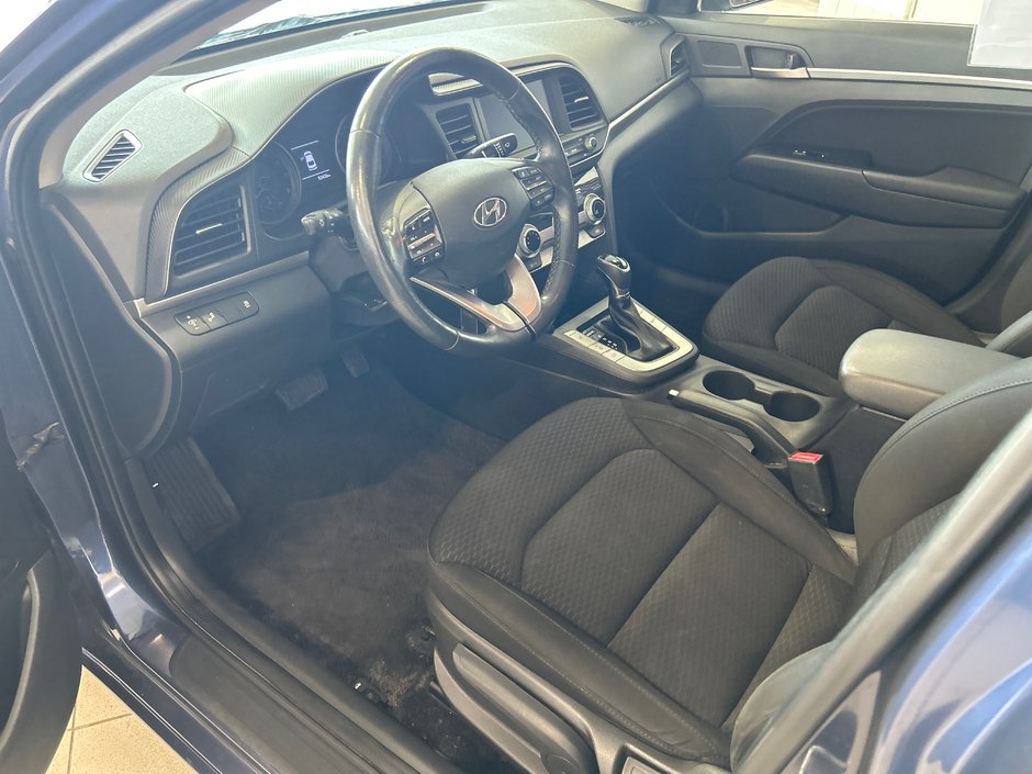 2019 Hyundai Elantra Preferred-14