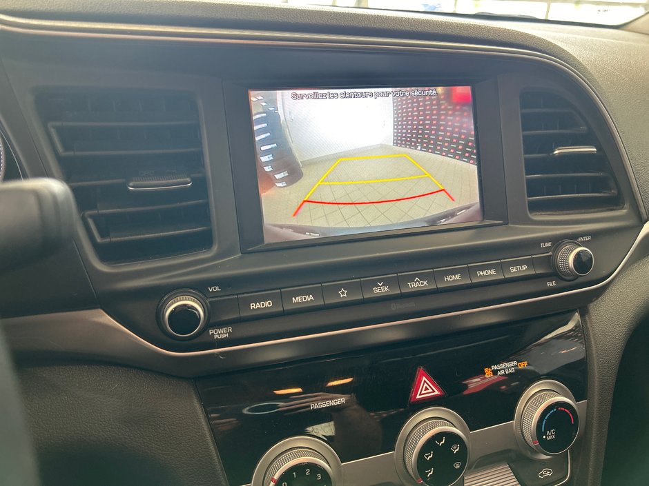 2019 Hyundai Elantra Preferred-21