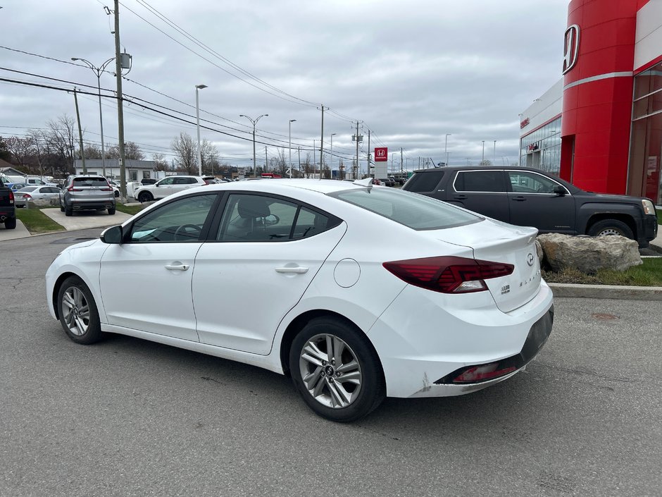 2020 Hyundai Elantra Preferred-2