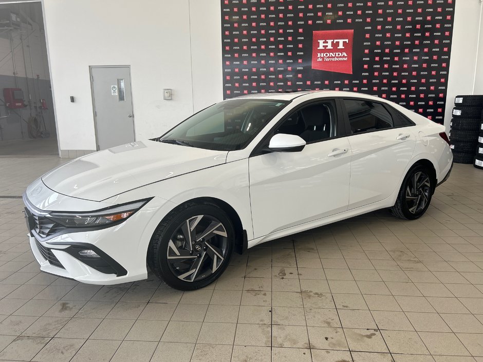 2024 Hyundai Elantra Preferred-1