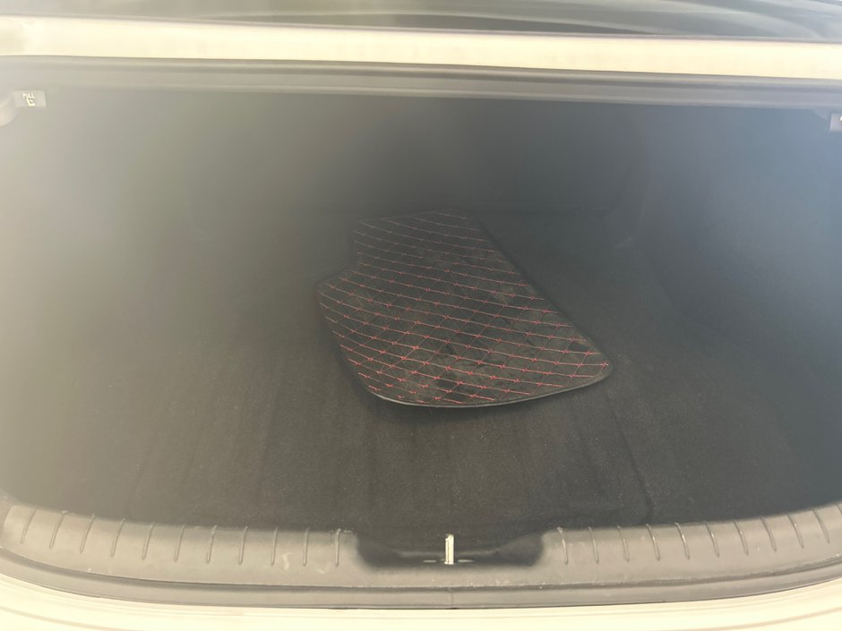 2024 Hyundai Elantra Preferred-9