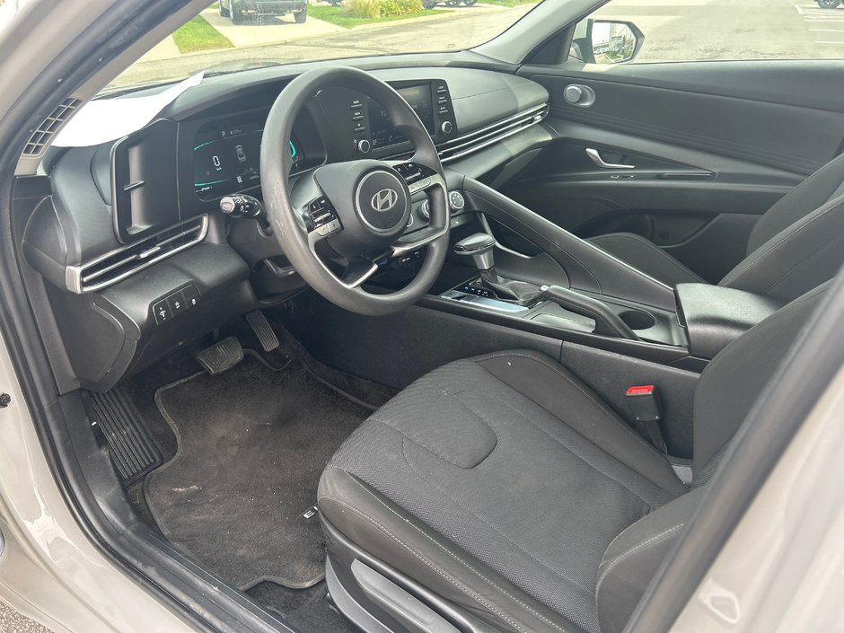 2024 Hyundai Elantra Essential-9