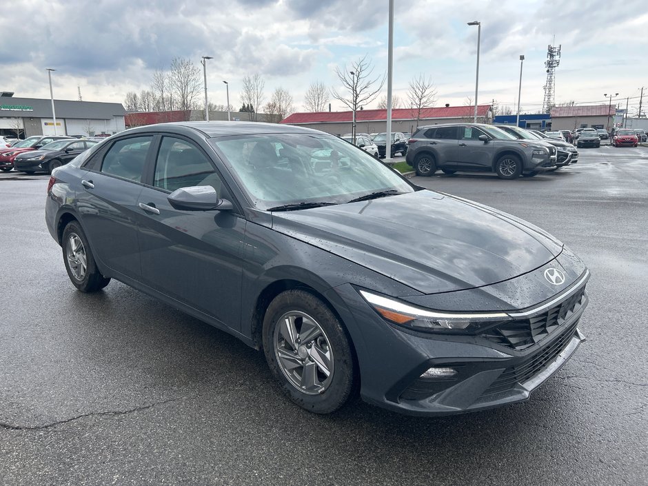 2025 Hyundai Elantra Essential-4