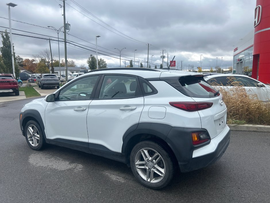 Hyundai Kona Essential 2021-7