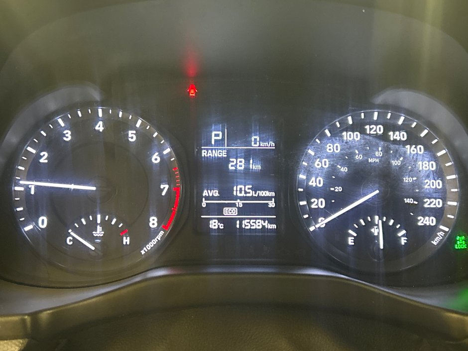 Hyundai Kona Essential 2021-24