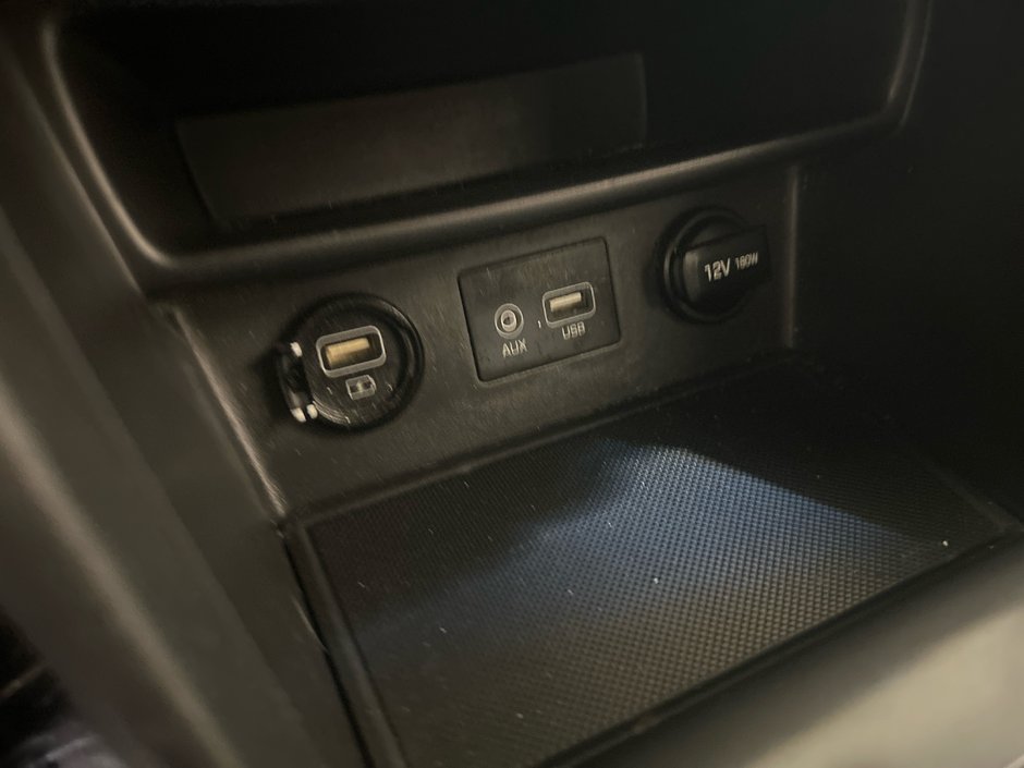 Hyundai Kona Essential 2021-18