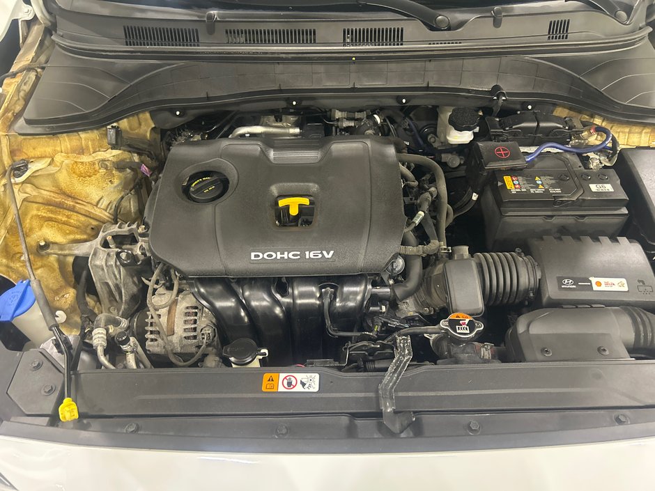 Hyundai Kona Essential 2021-13