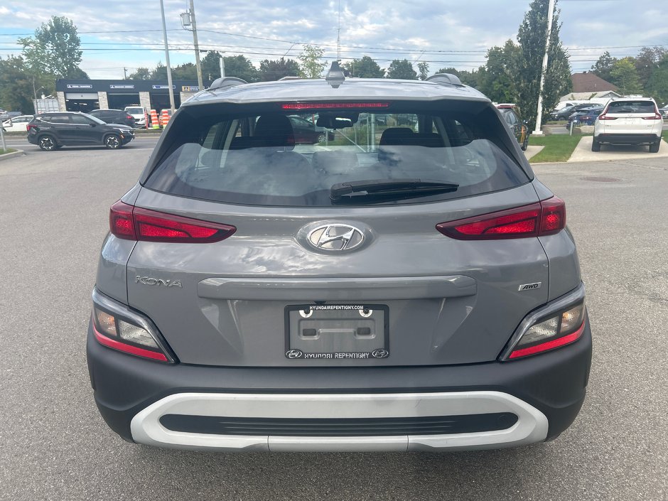 Hyundai Kona Preferred 2022-2
