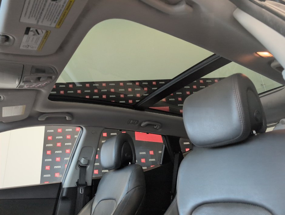 Hyundai Santa Fe Sport SE 2018-13