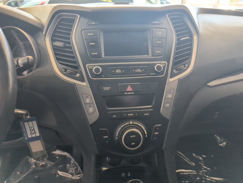 Hyundai Santa Fe Sport SE 2018-18