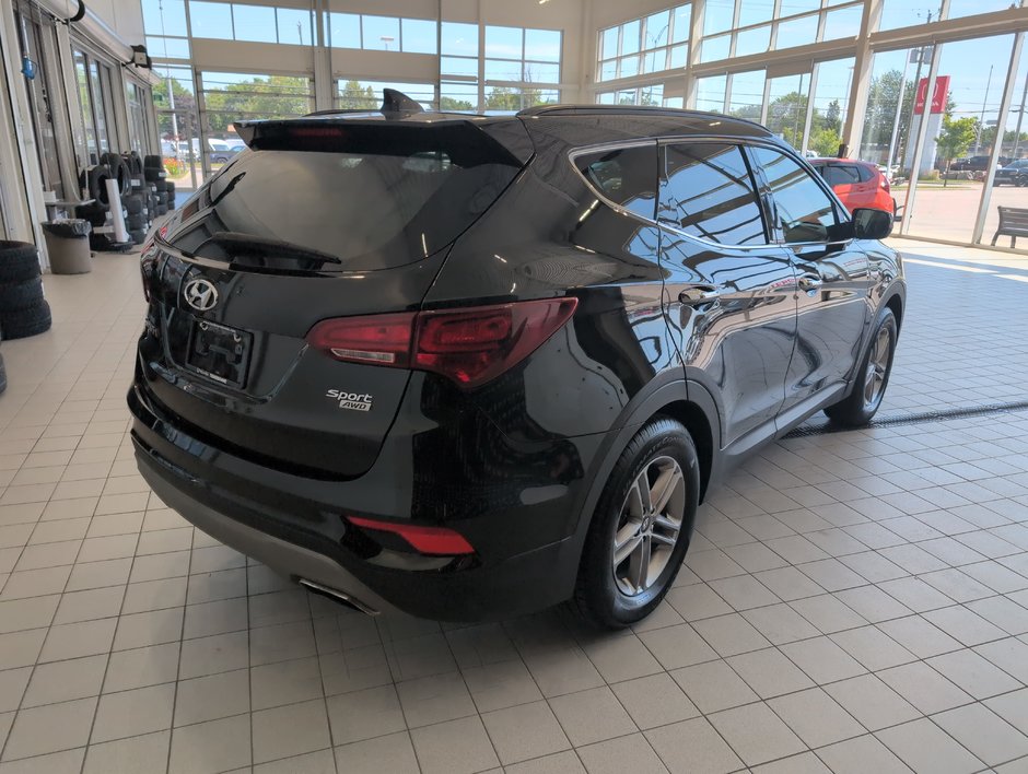 Hyundai Santa Fe Sport SE 2018-4