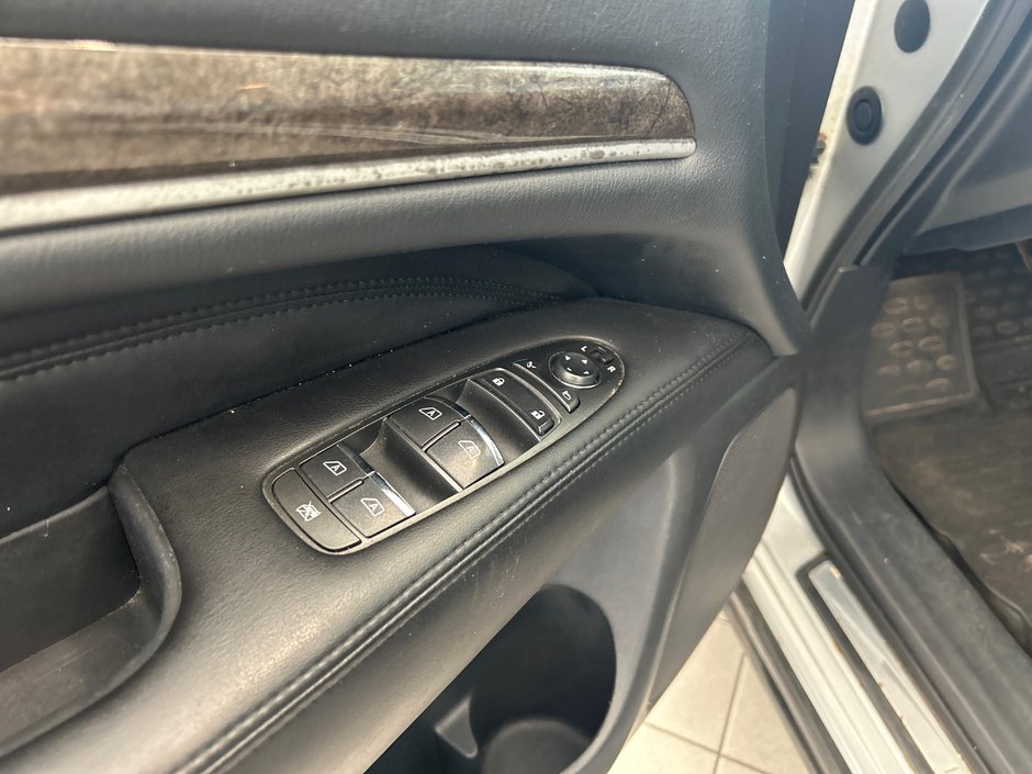 2013 Infiniti JX35-16