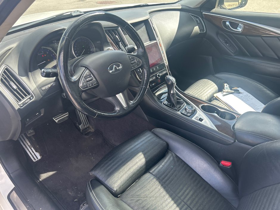 Infiniti Q50 Hybrid 2015-9