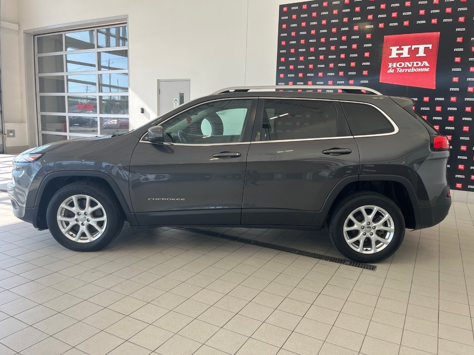 Jeep Cherokee North 2015-6