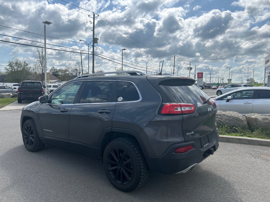 2017 Jeep Cherokee Limited-2