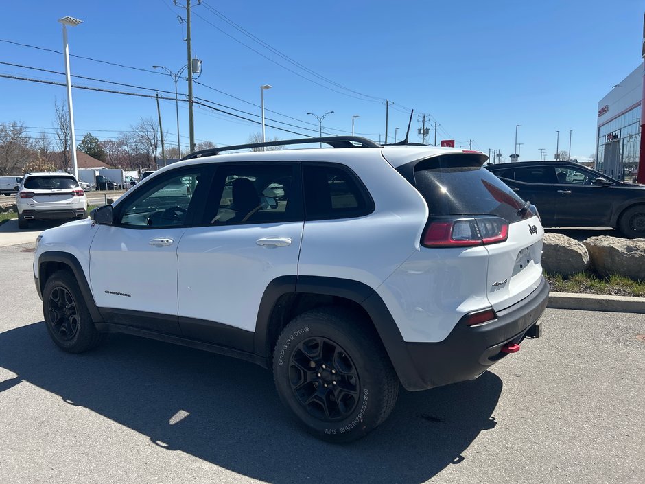 2021 Jeep Cherokee Trailhawk-3