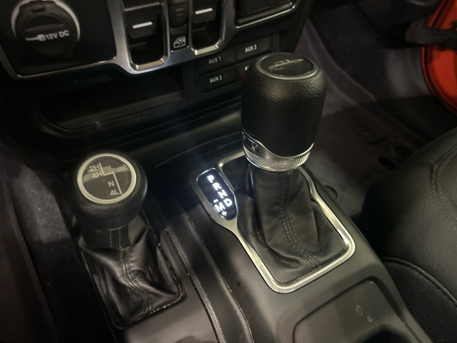 Jeep Gladiator Willys 2023-21