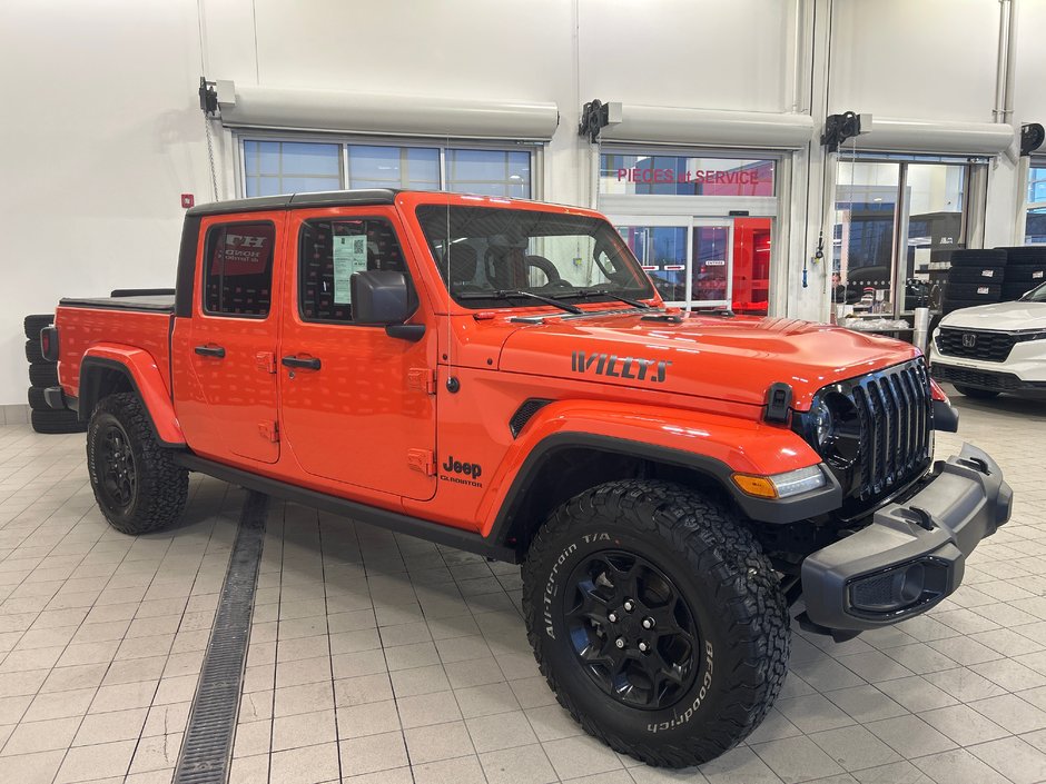 Jeep Gladiator Willys 2023-4