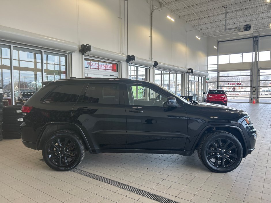 Jeep Grand Cherokee WK Altitude 2022-4