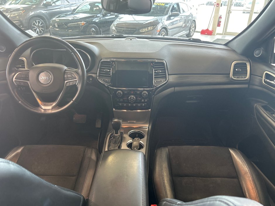 Jeep Grand Cherokee WK Altitude 2022-10