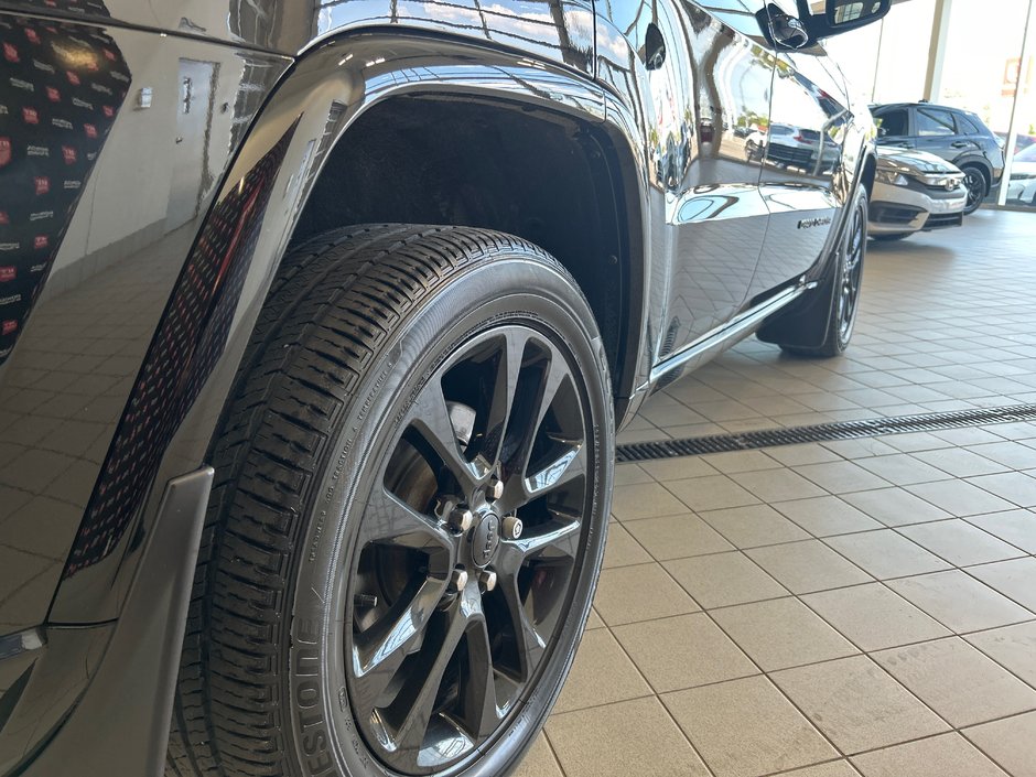Jeep Grand Cherokee Altitude 2021-10