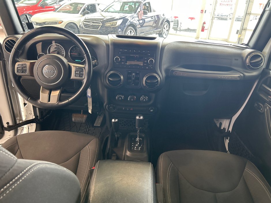 2018 Jeep Wrangler JK Unlimited Golden Eagle-14
