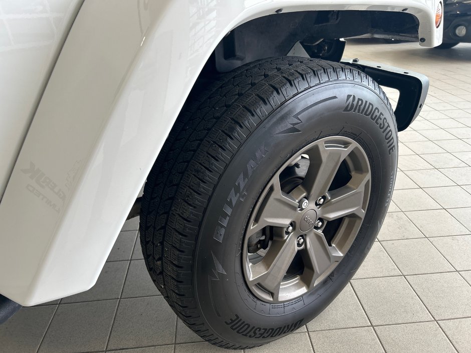 2018 Jeep Wrangler JK Unlimited Golden Eagle-17