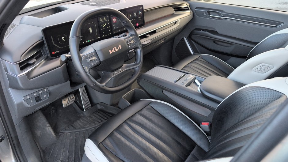 2024 Kia EV9 Land w/GT-Line Package-9