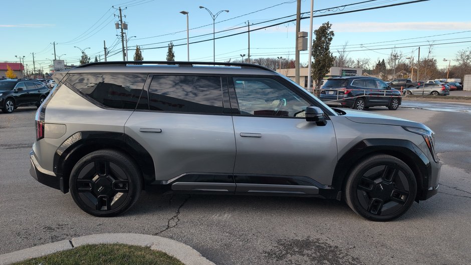 2024 Kia EV9 Land w/GT-Line Package-3