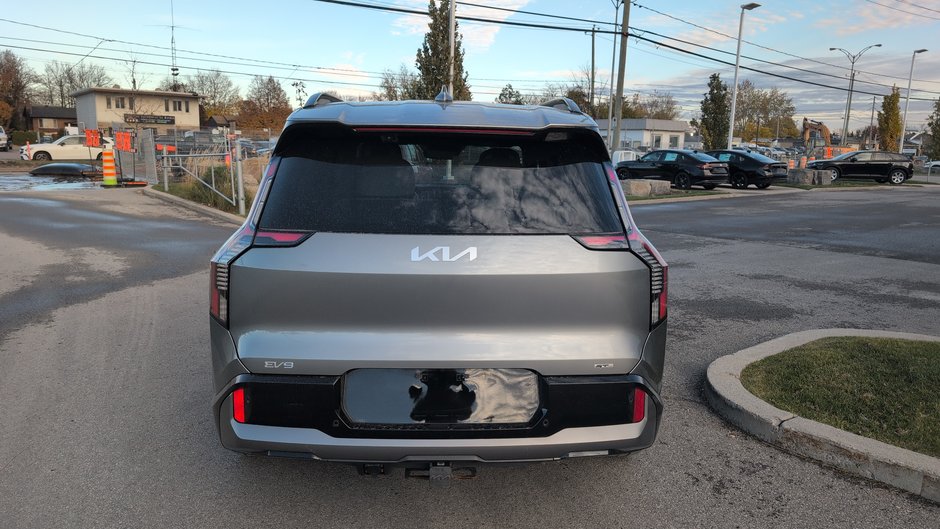 2024 Kia EV9 Land w/GT-Line Package-5