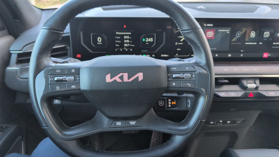 2024 Kia EV9 Land w/GT-Line Package-16