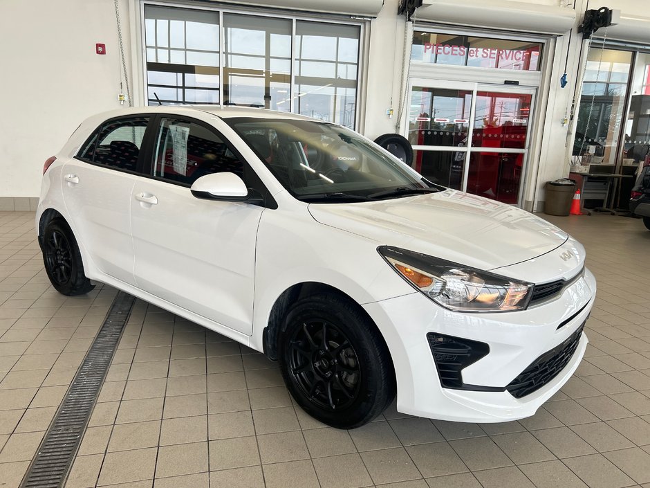 Kia Rio 5-door LX 2022-28