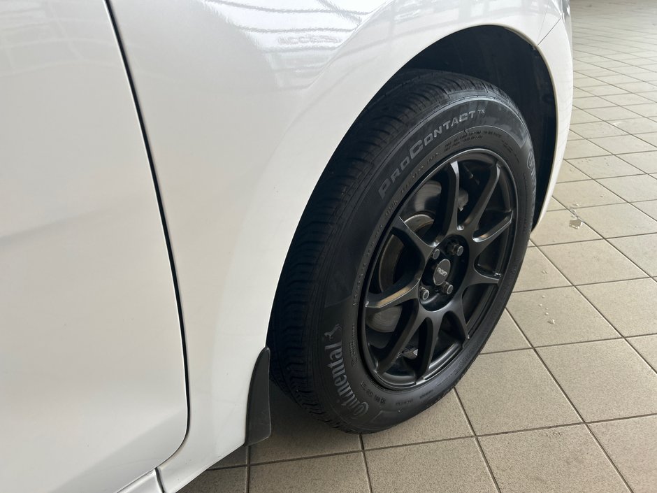 Kia Rio 5-door LX 2022-13