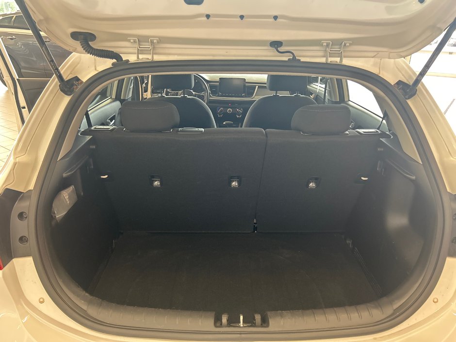 Kia Rio 5-door LX 2022-9