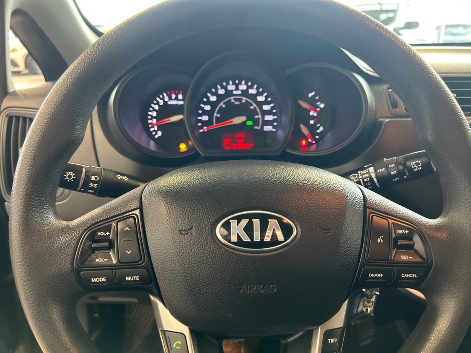 2015 Kia Rio LX-16