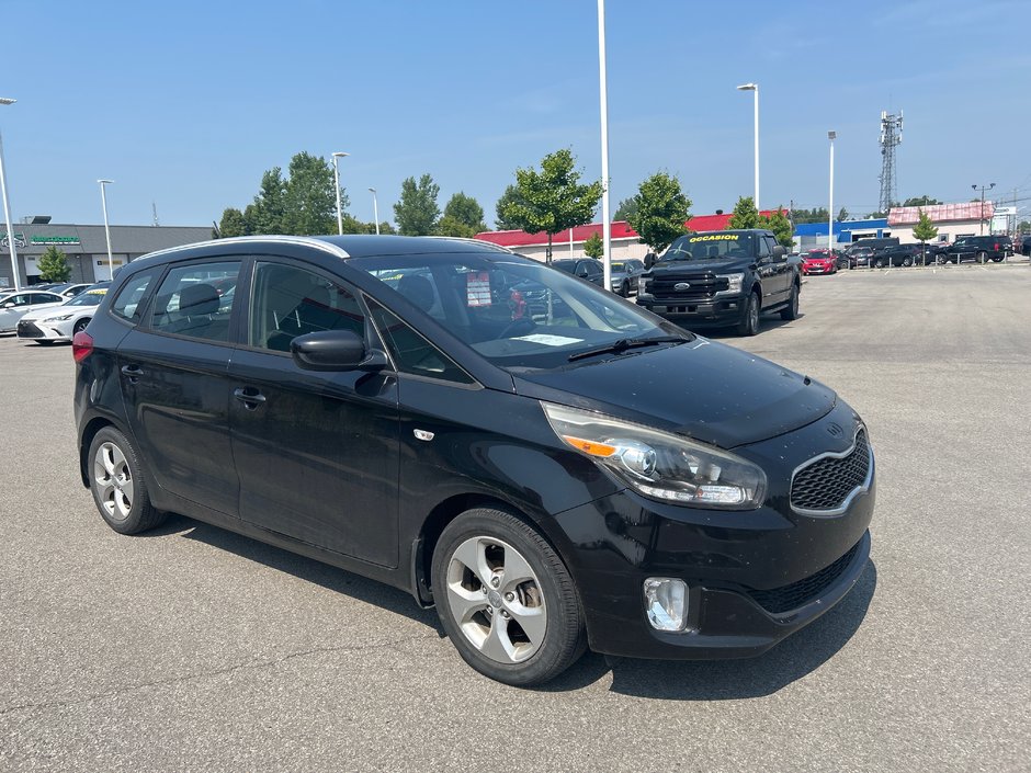 Kia Rondo LX 2015-6