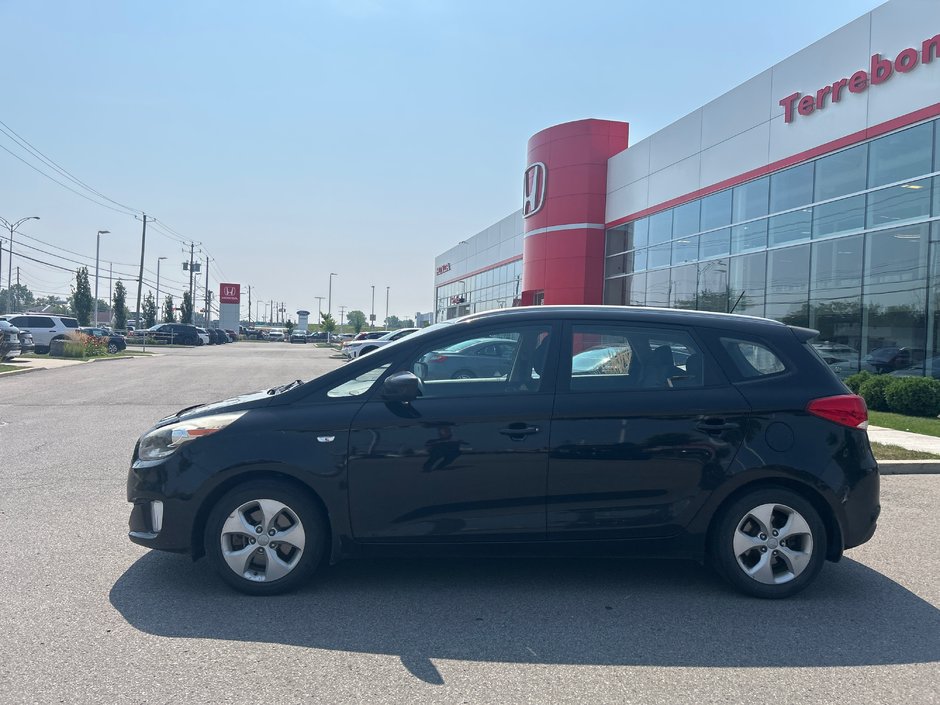 Kia Rondo LX 2015-2